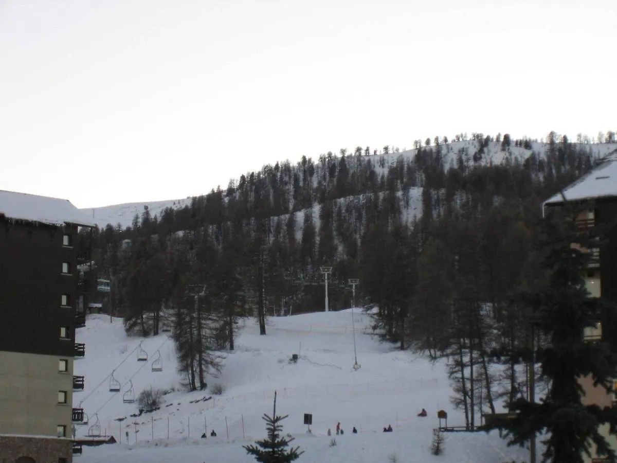 Studio Cabine A Risoul 1850 - 4 Couchages, Ski, Animaux Acceptes, Proche Commerces Et Navette - Fr-1-330-182 0*,  Francie